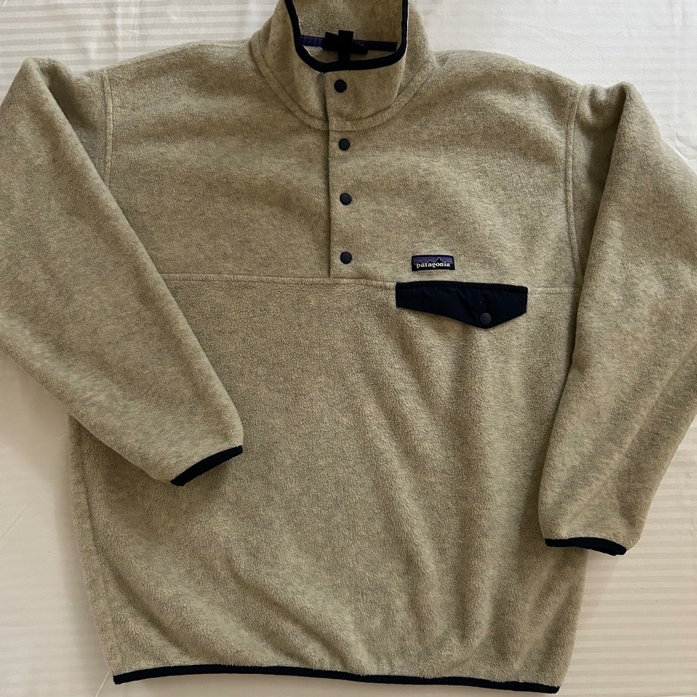 Patagonia- Men's Synchilla® Snap-T® Fleece Pullover, Size Large, Oatmeal/Blue